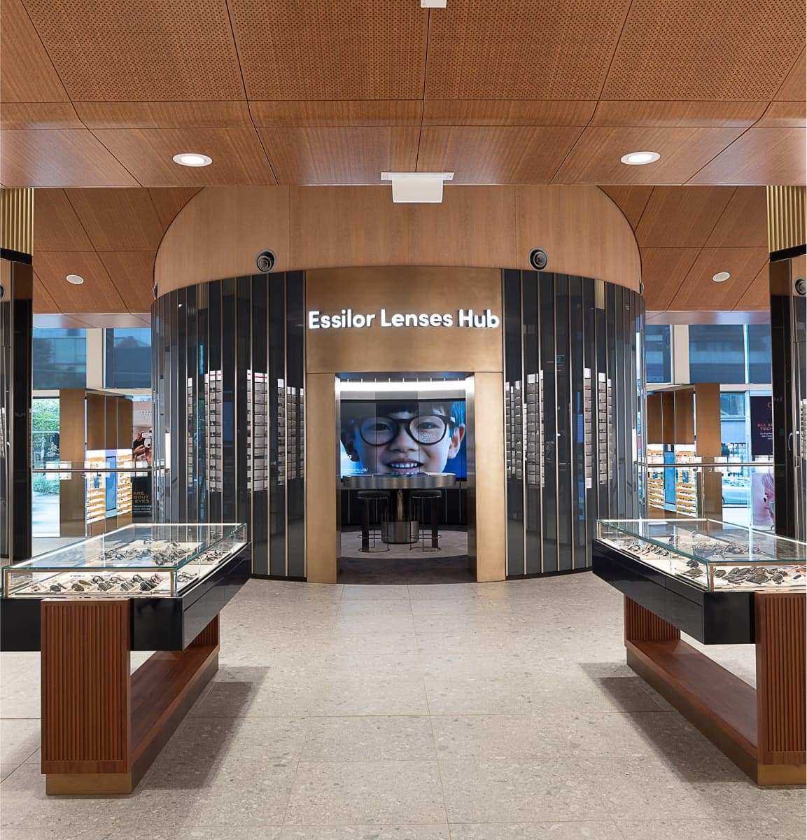 Essilor Store Notre Histoire | EssilorLuxottica